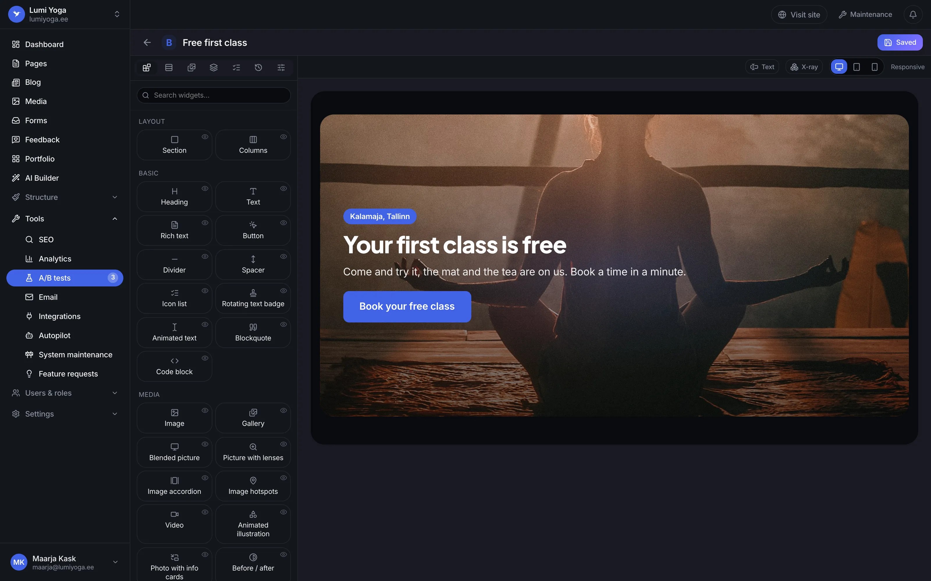The editor of version B: the builder canvas with the yoga studio's heading Your first class is free and the button Book your free class