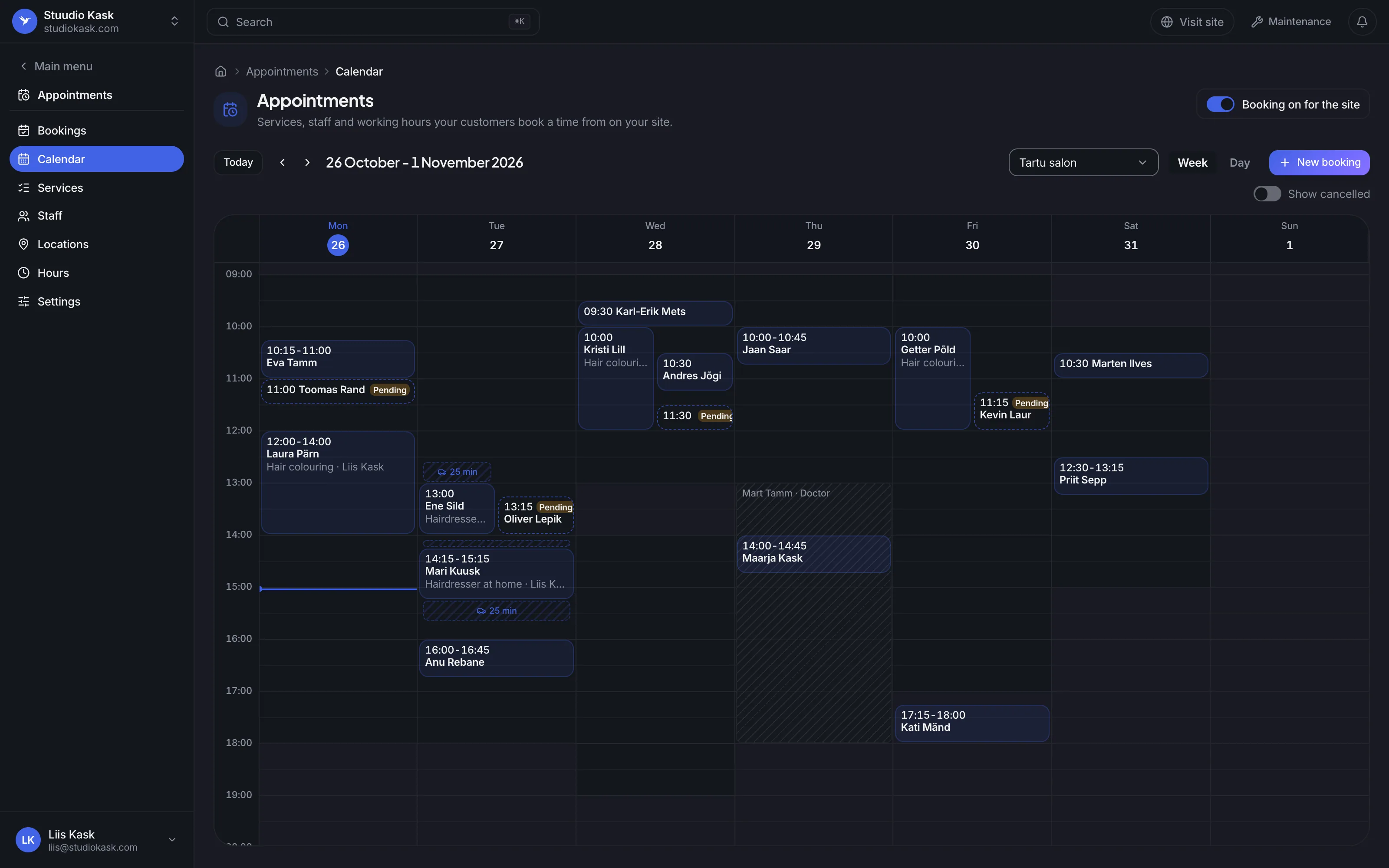 The Husly appointments calendar in the week view: the Tartu salon's bookings by day, a pending booking, a home visit's drive and a staff member's time off